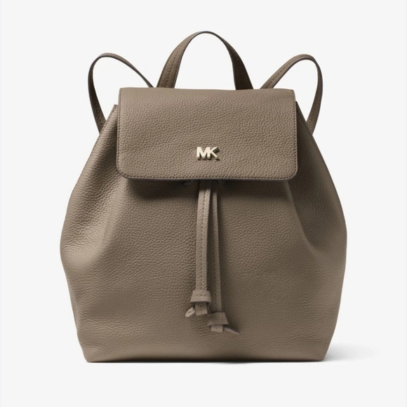 Michael Kors NWT Junie Flap Backpack leather.